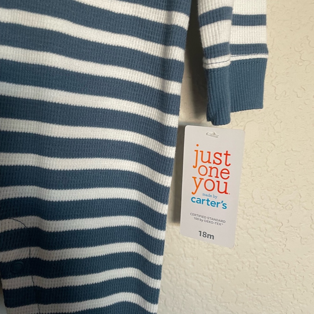 🦄NWT Carters Hooded Onesie - Picture 2 of 4